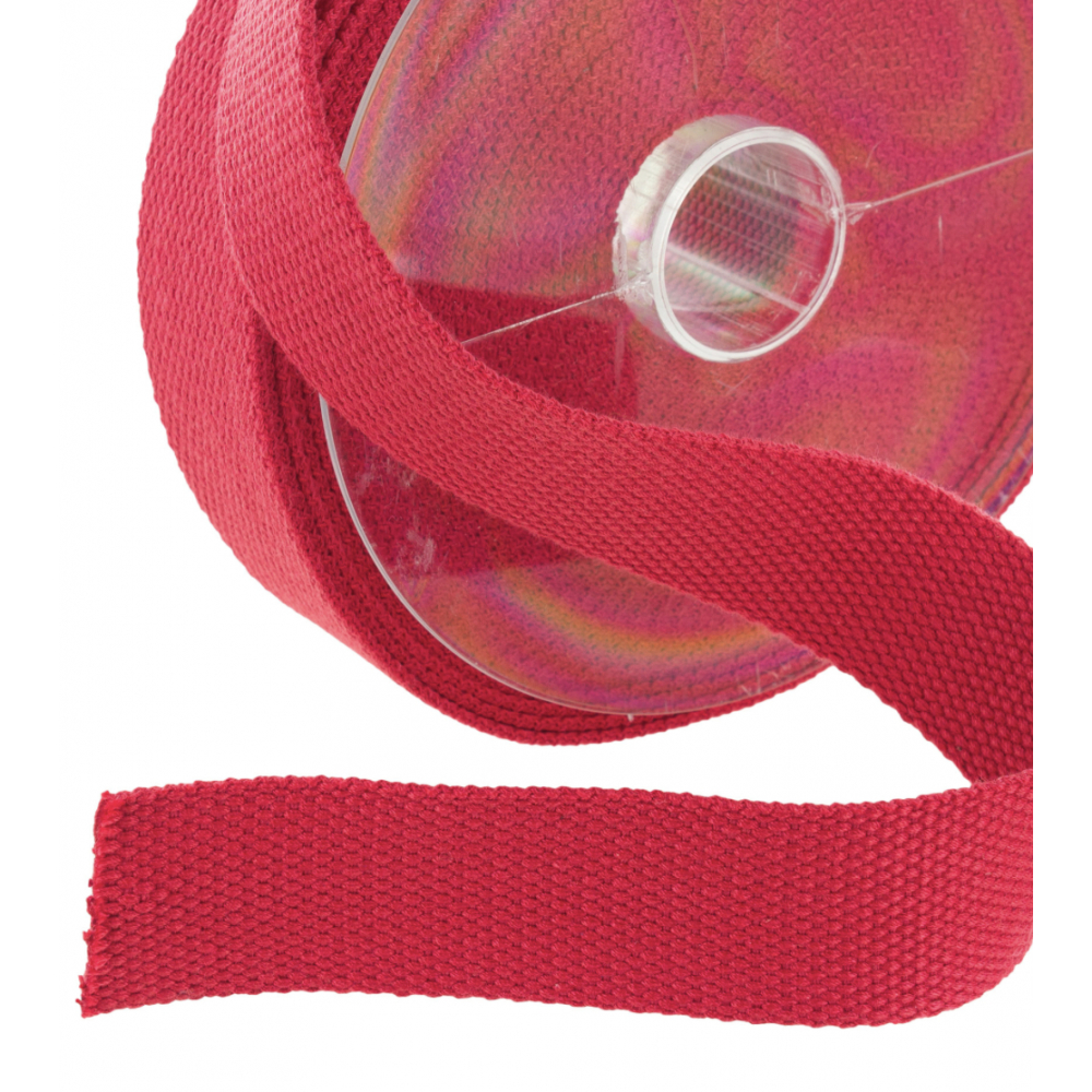 Sangle 30mm cerise Composition : 80% coton - 12% polyester - 8% viscose
