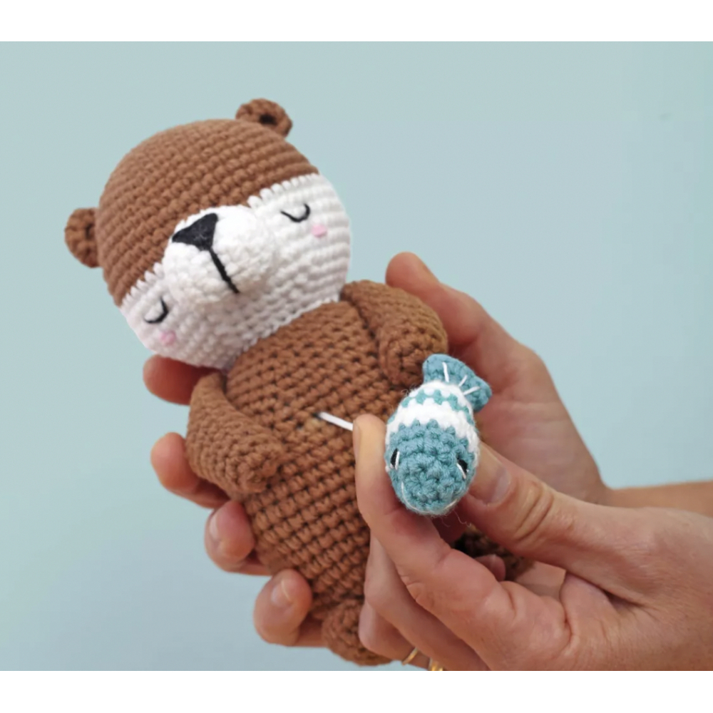 KIT AMIGURUMI LOUTRE MUSICALE