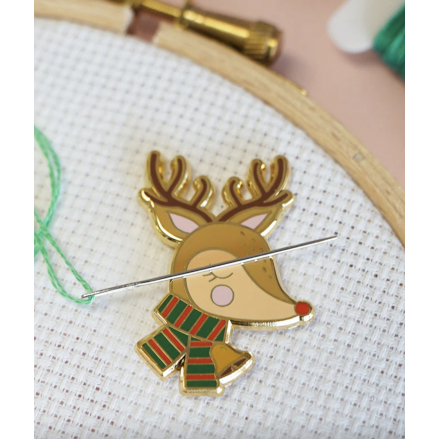 Needle minder - Caterpillar Cross stitch ( renne)